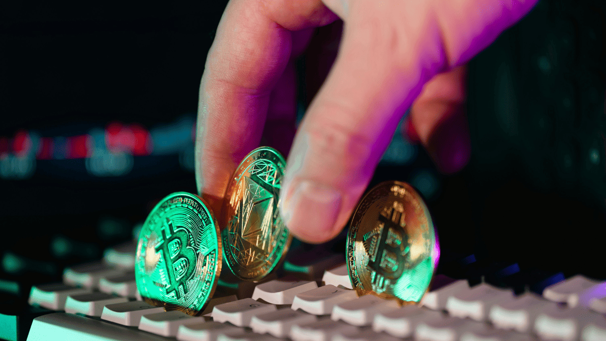 Bitcoin Faces Pressure as Traders Remain Cautious Ahead of Anticipated US Policy Decision